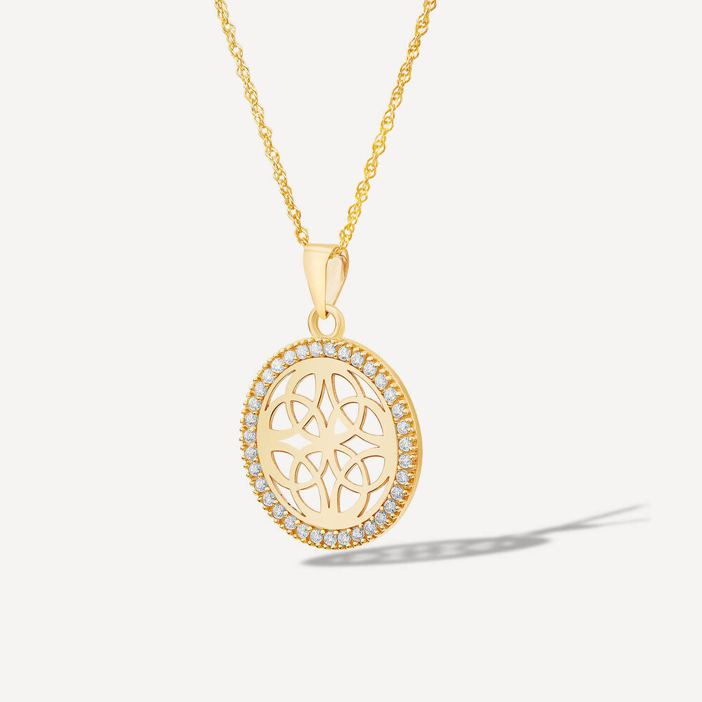 9ct Yellow Gold Celtic Centre in Cubic Zirconia Circle Pendant